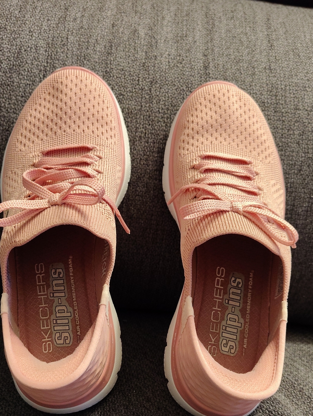 Used Skechers Women's Pink Knit Slip-On Sneakers